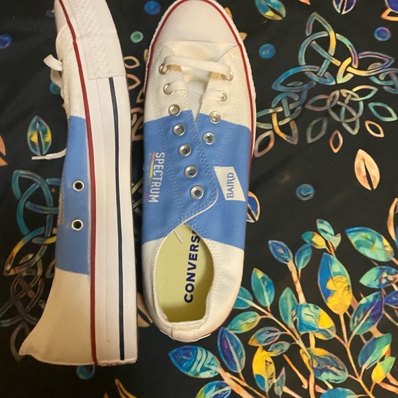 Converse in a mens  US 12 - Picture 9 of 9